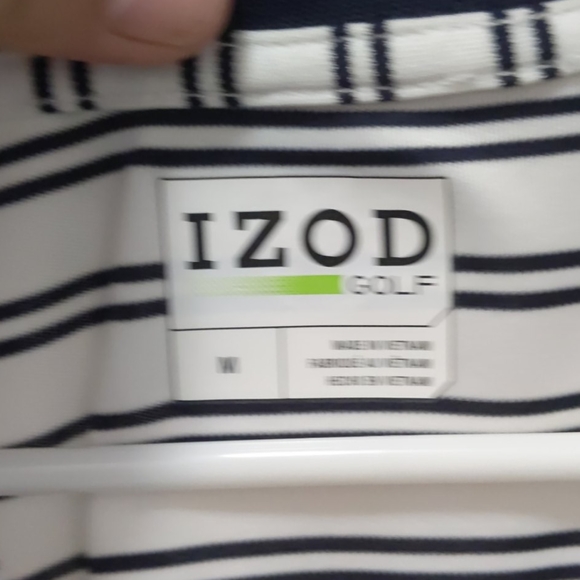 IZOD Golf Short - Polo - Picture 2 of 2